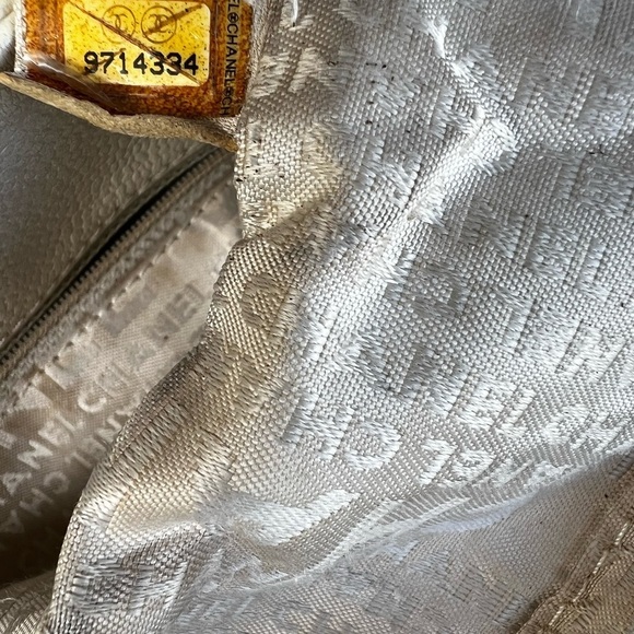 Chanel Chocolate Bar Medium Tote - Picture 4 of 5